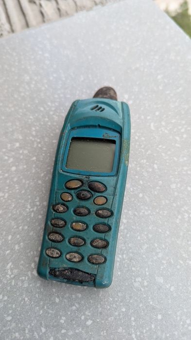 Телефон Ericsson R310