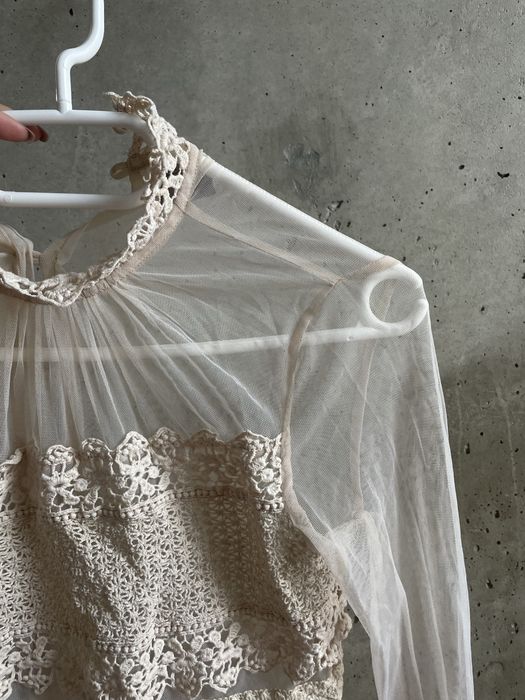 Мереживна блузка