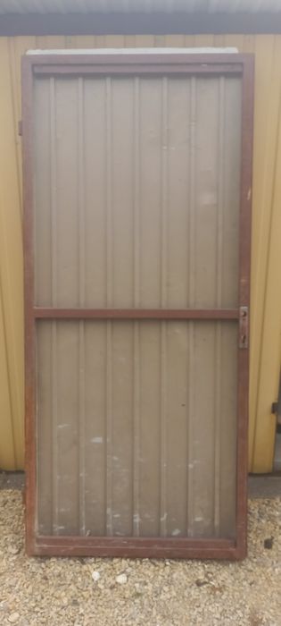 Drzwi budowlane lewe