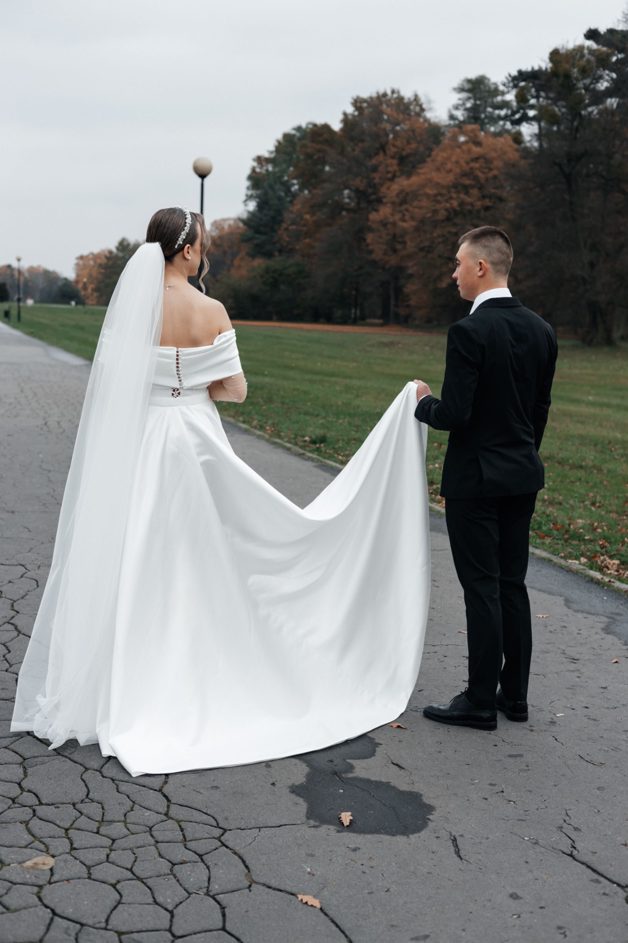 Suknia ślubna na wesele