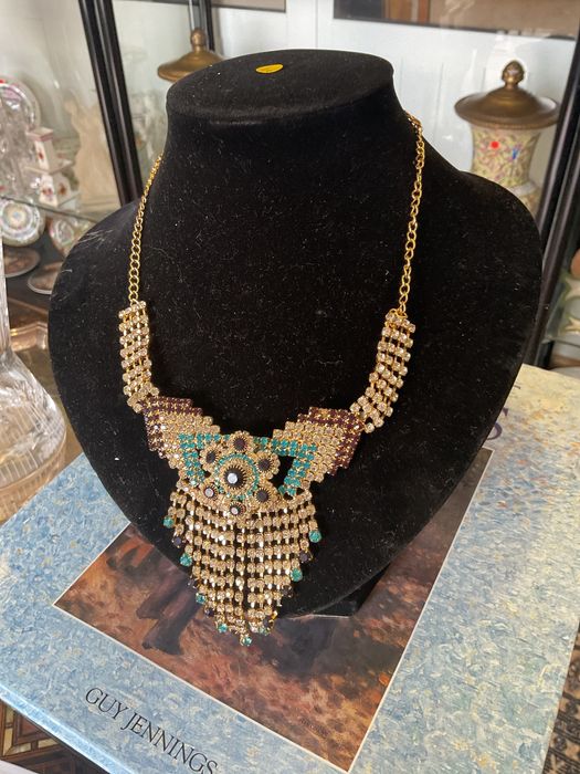 Colar biju peça de noite