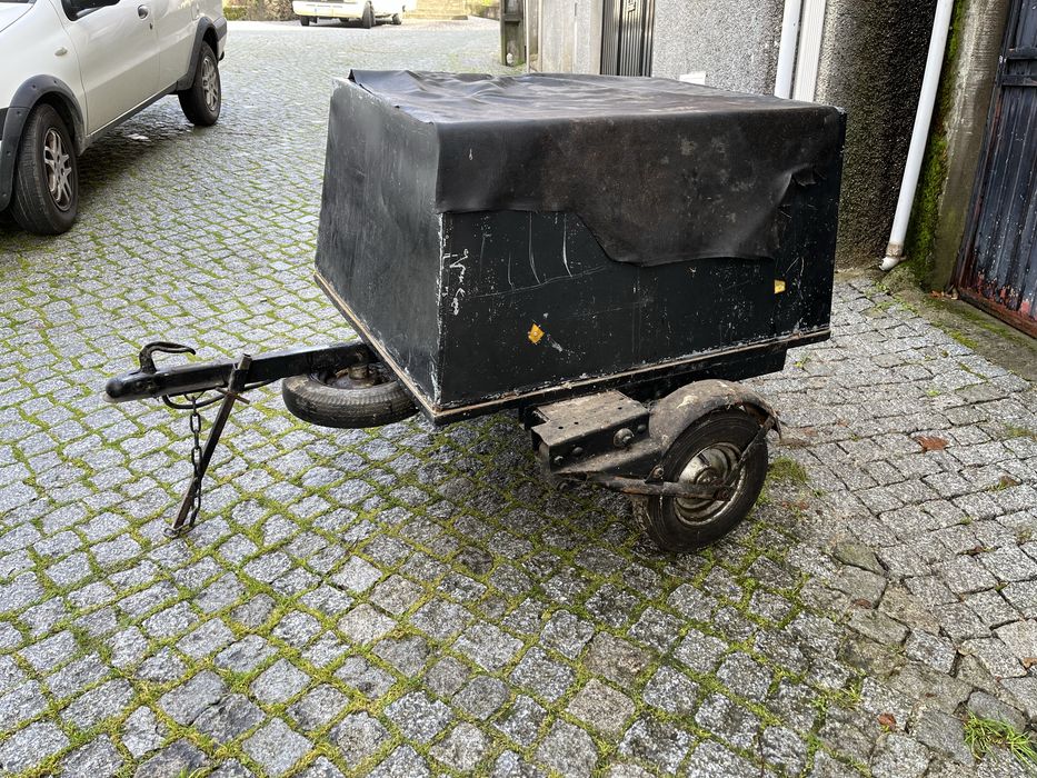 Reboque p/ transporte de cães