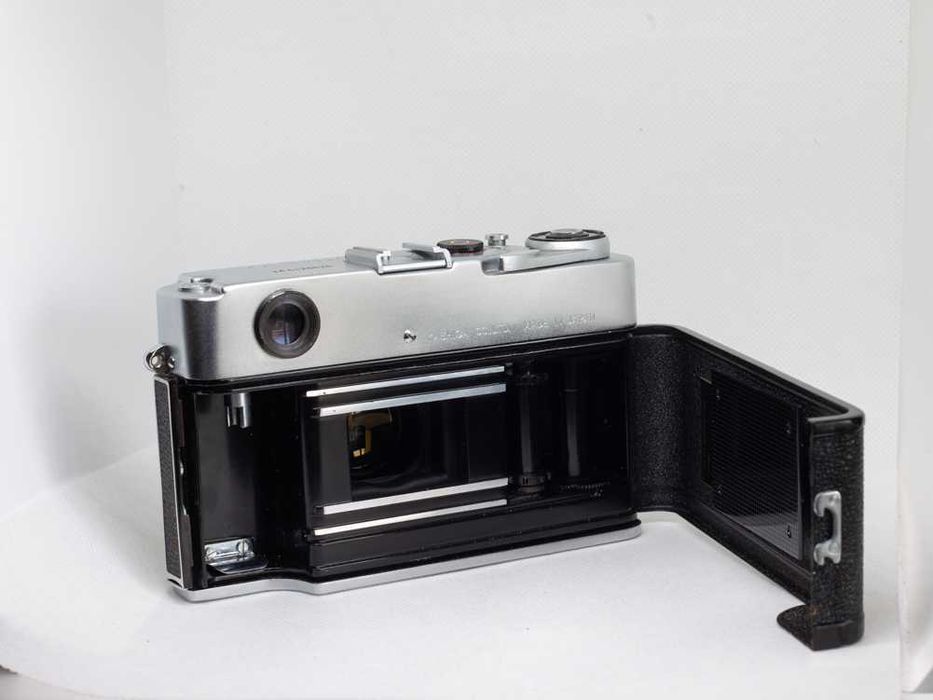 Máquina fotográfica analógica Yashica Model M f 1.9