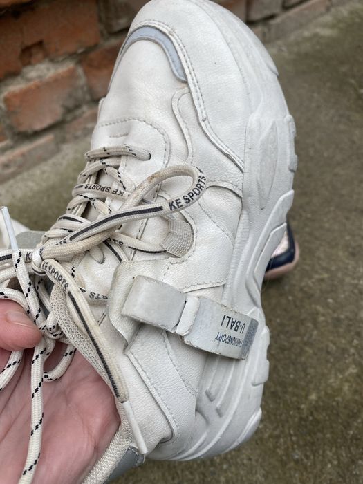 Жіночі або дитячі кросівки нові 36р. 23,5 см