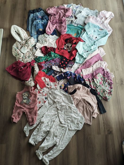 Paka ubrań dla dziewczynki r.74-80