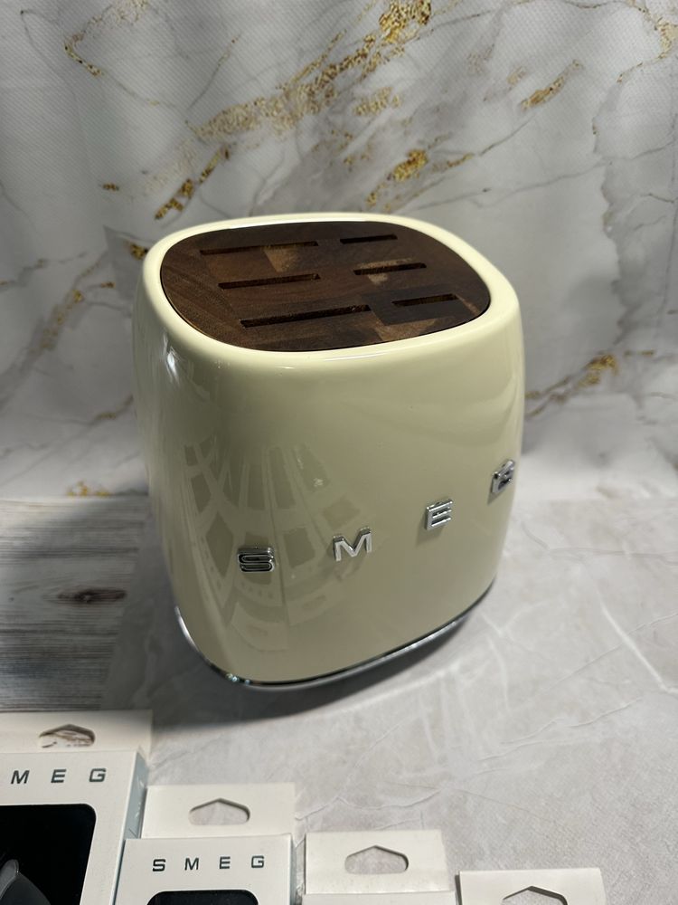 Набор Кухонных Ножей Smeg
