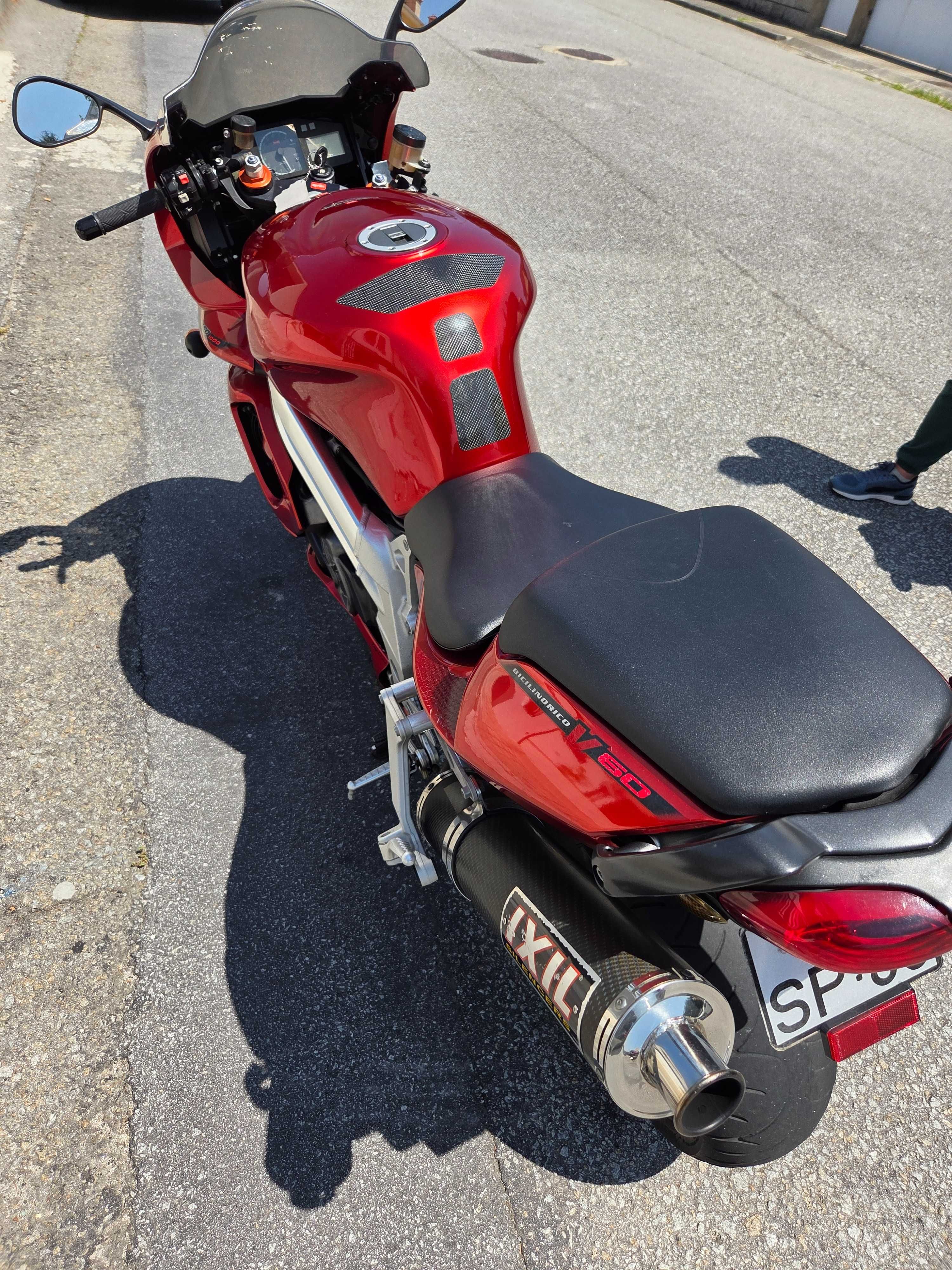 Aprilia SL 1000 Falco