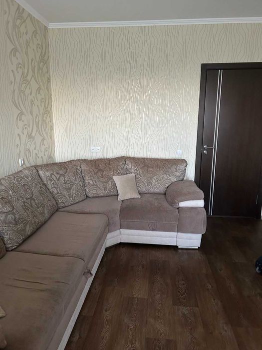 Трикімнатна квартира на вул. Нарвській