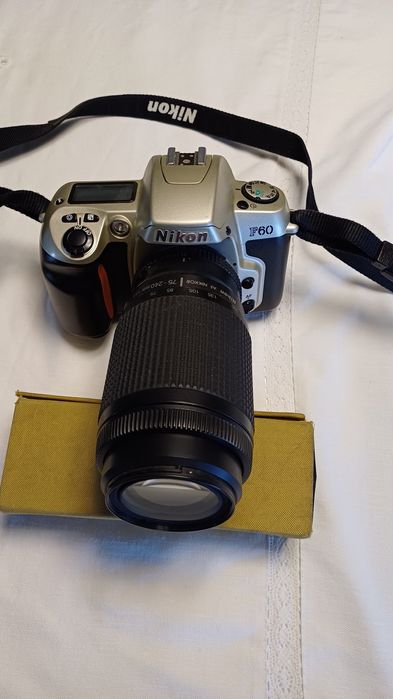 Máquina Fotográfica NIKON F60