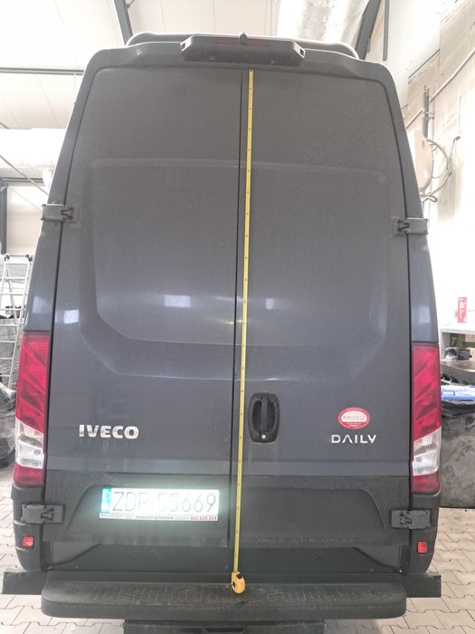 Drzwi tył tylne Iveco Daily 14- 35C 50C 65C igła szare białe ideał kpl