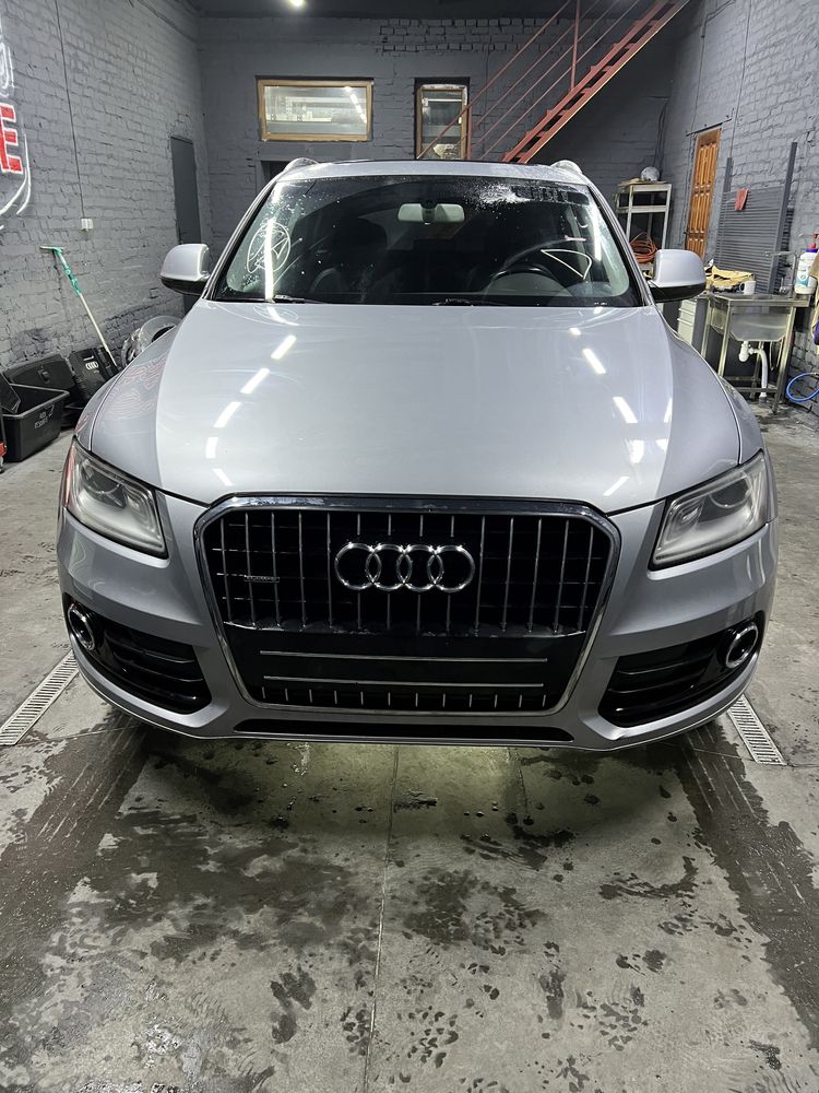 Розборка Audi Q5 8R0 12-16 рік в наявності запчасти
