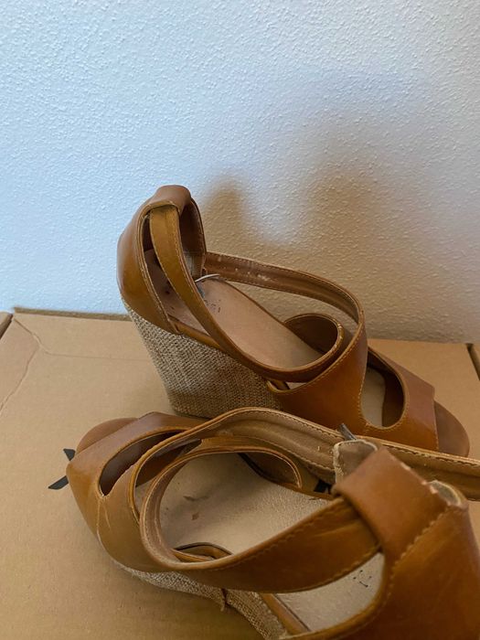 Salto alto camel Tiffosi