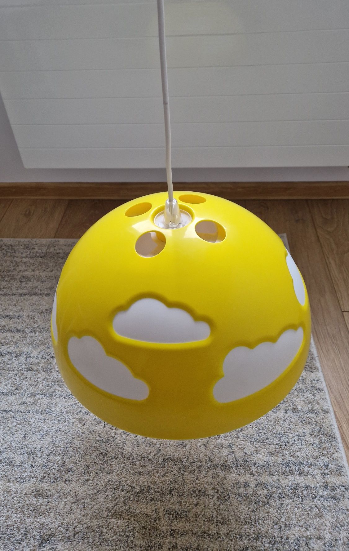 Lampa Ikea Skojig do pokoju dziecięcego