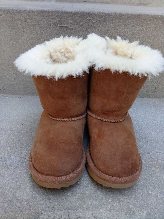 Botas menina Ugg - usadas em bom estado