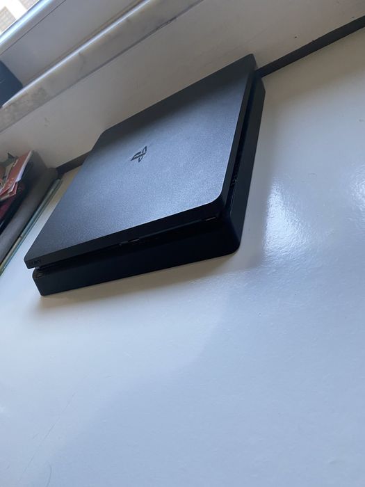 Ps4 nova sem garantia em otimo estado