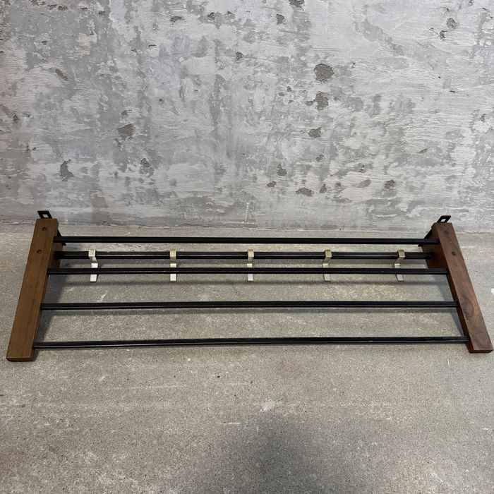 Tekowy wieszak ścienny – vintage / mid-century