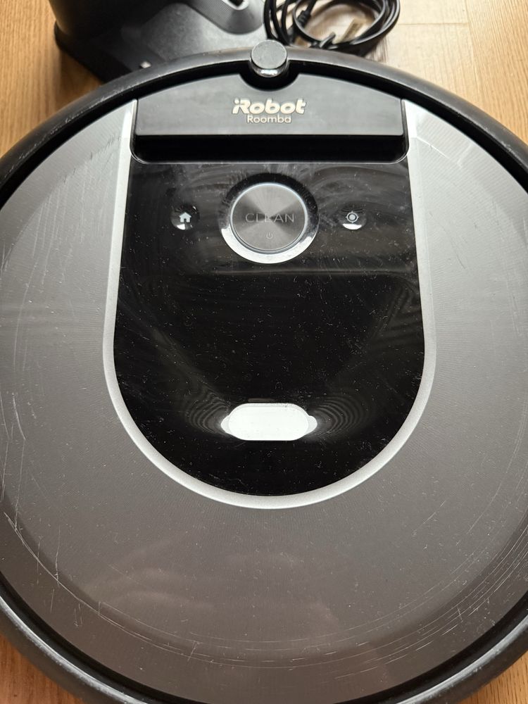 iRobot Roomba i7 – robot sprzątający – używany, w pełni sprawny
