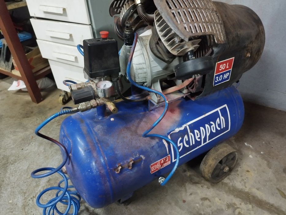 Kompresor dwutłokowy 50L Scheppach HC52dc