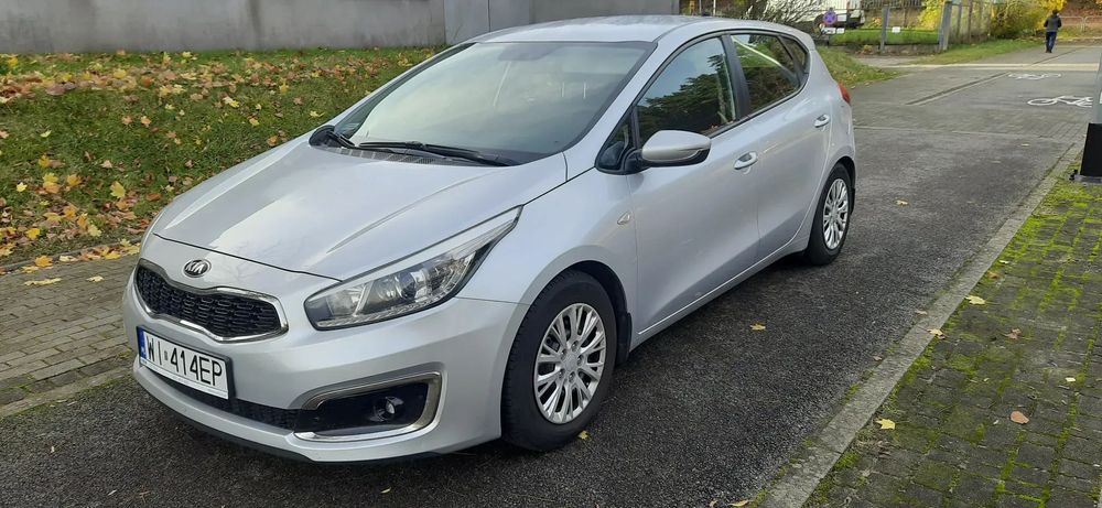 Kia Ceed 1,4 benzyna * Salon Polska