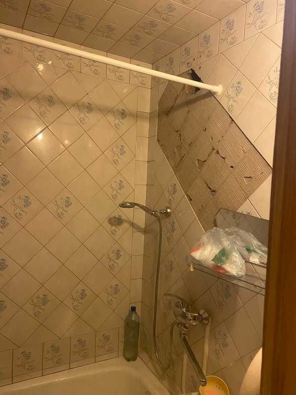 2к 56м. Т-4 серія початок Троєщини Бальзака 18 поруч парк та Флоренція