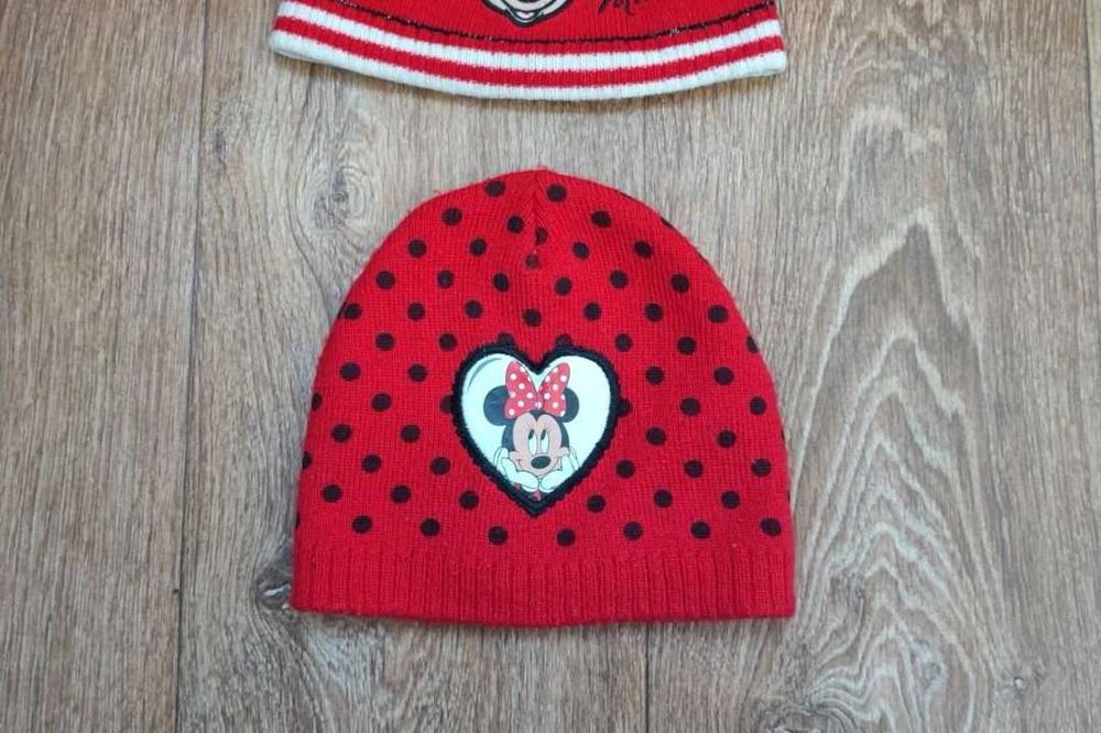 Шапки теплые 3-4 года набором