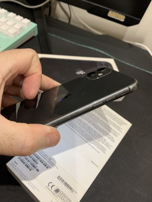 Apple iPhone 11   128GB Black