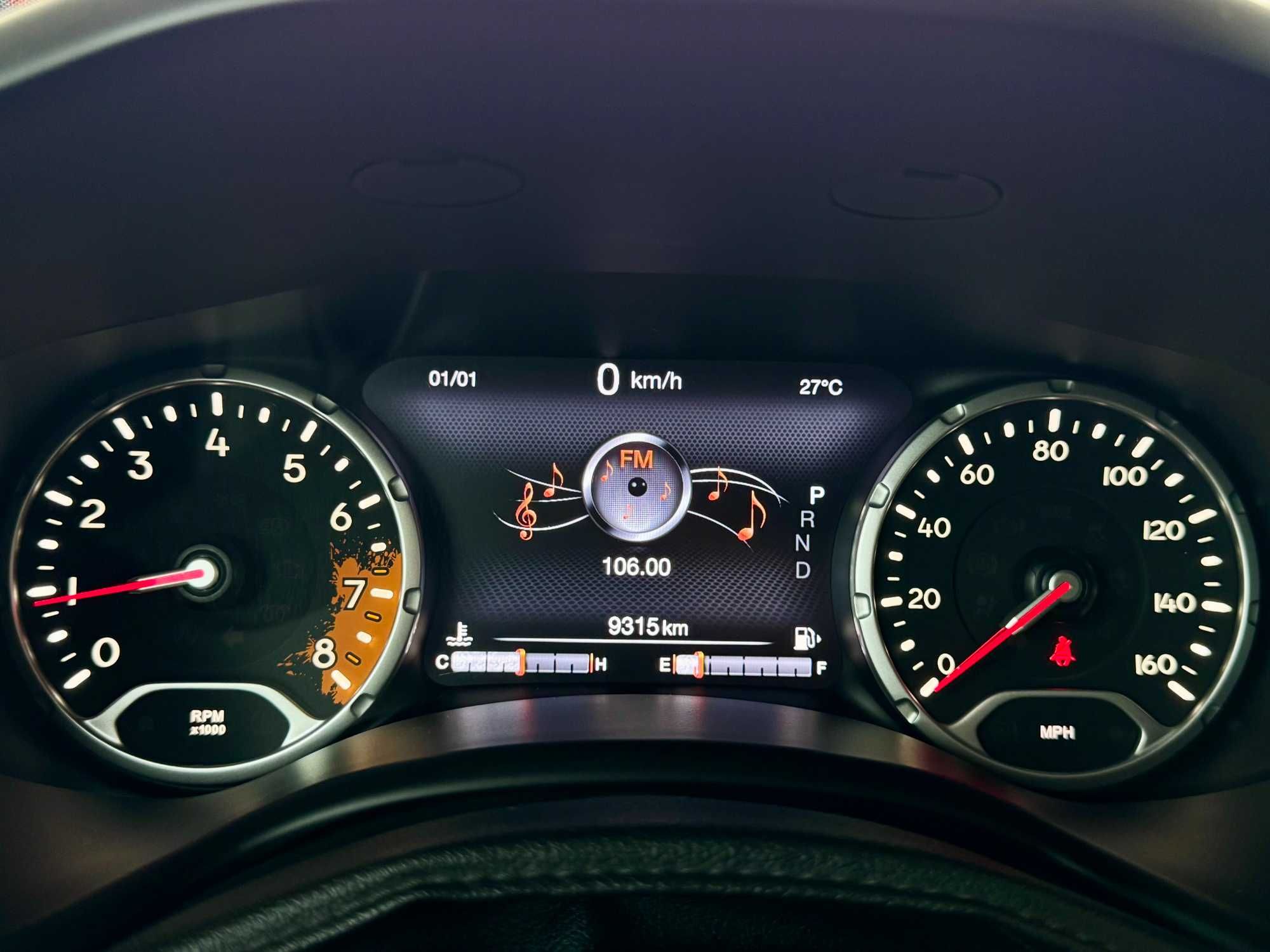 Продаю Jeep renegade 2015 год автомат
