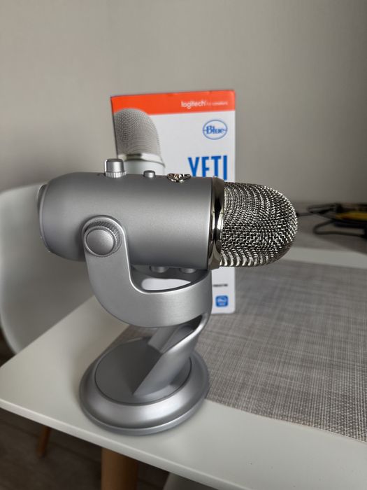 Мікрофон студійний Blue Microphones Yeti Silver