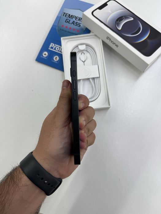 iPhone  16e Black 128Gb c/garantia