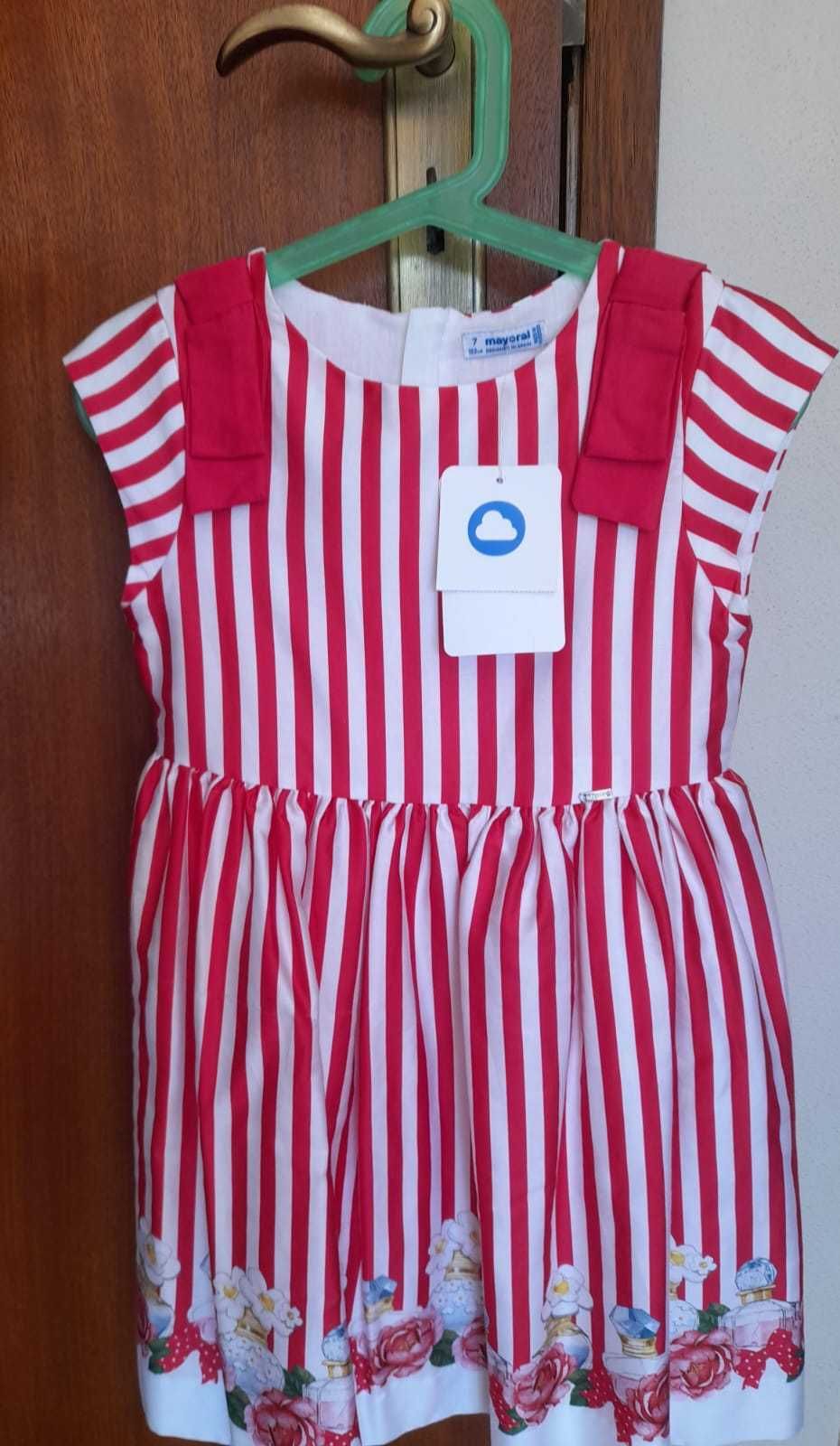Vestido da marca Mayoral novo, com etiqueta