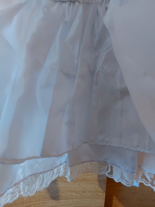 Sukienka biała koronkowa 98/104