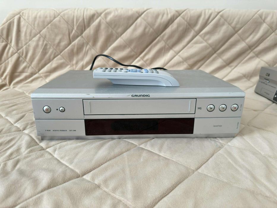 Magnetowid Grundig VHS stan bardzo dobry