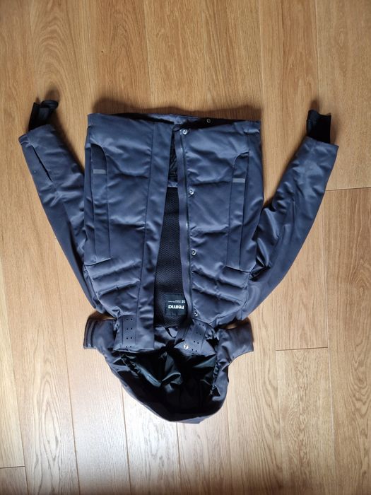 Kurtka puchową reima rozm. 134