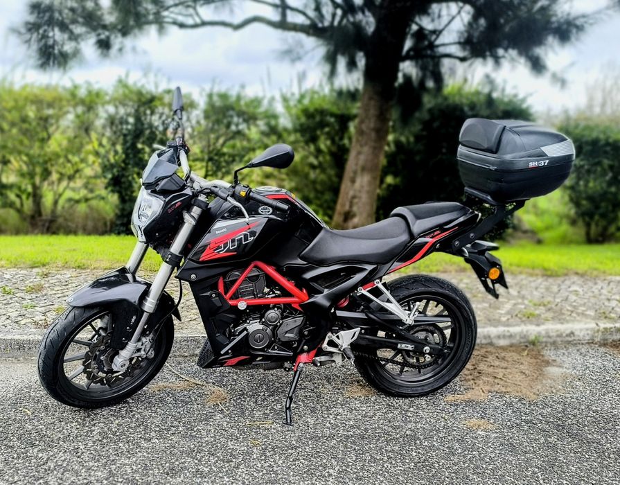 Benelli BN 251 - com top case - carta A2 (até 35 kW)