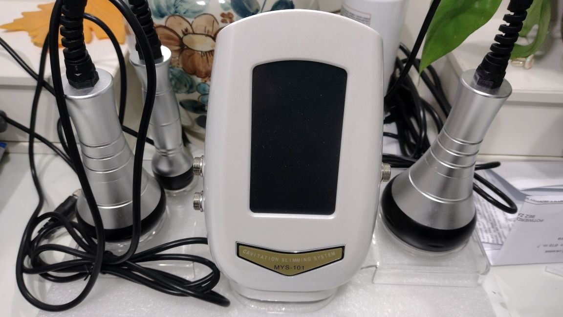 Bezinwazyjny lifting twarzy FALE RF LASER 3w1