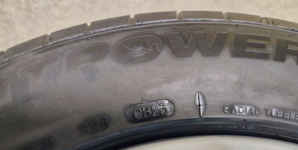 Jantes originais nercedes 17 c/pneus igual novos
Só tenho 10 Pernes !