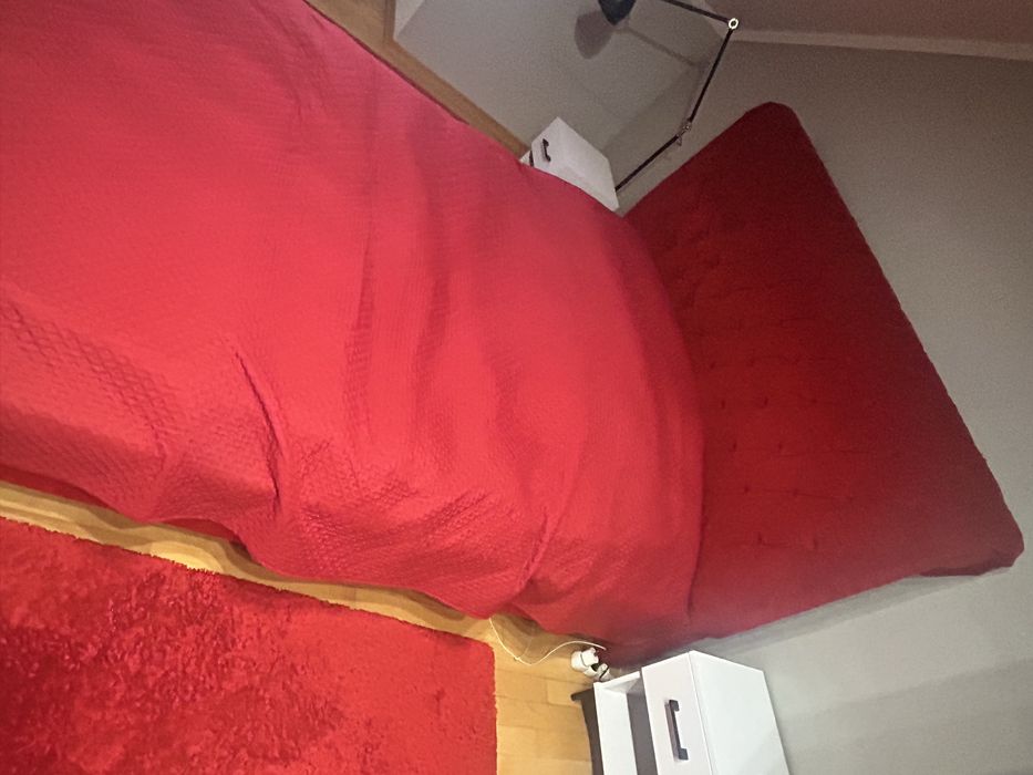 Lòżko łoże plus fotel uszak welur czerwony 160x200 Piekny zestaw