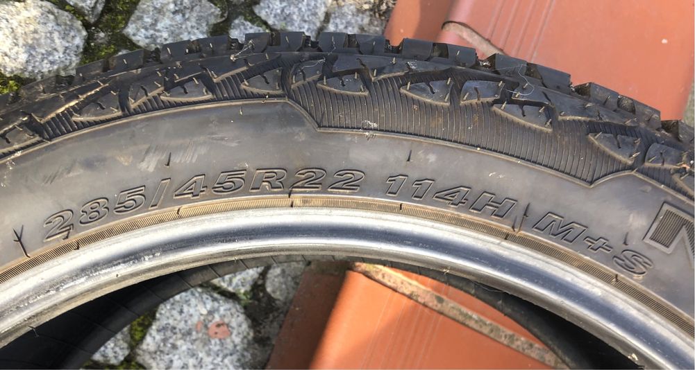 Nexen 285/45r22 roadian at 21r