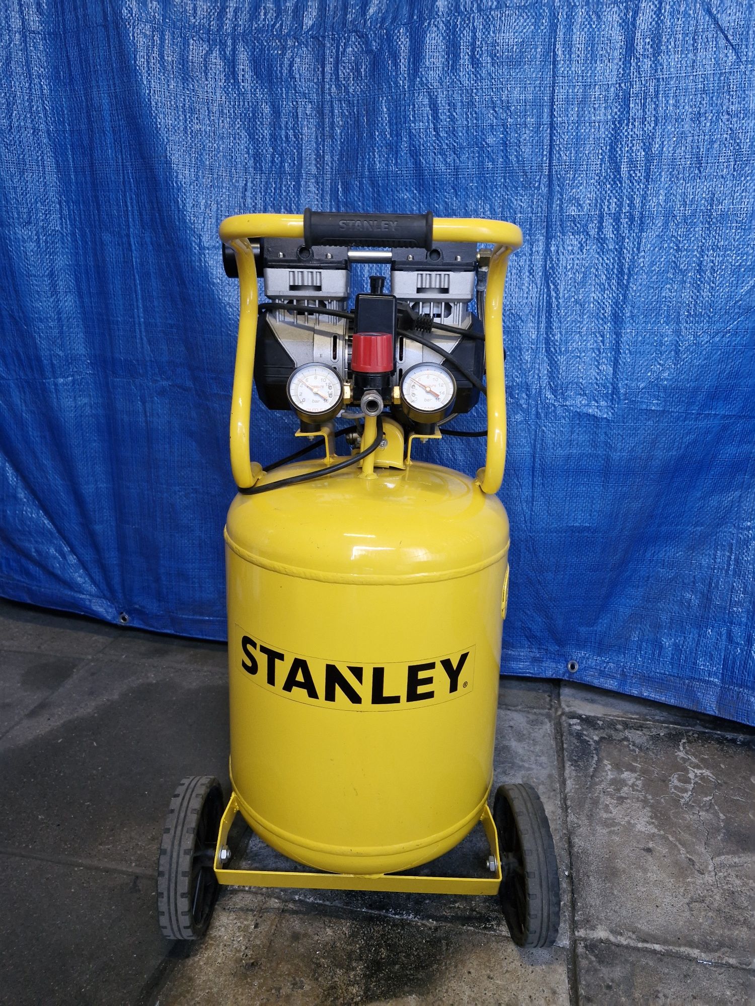 Kompresor  Stanley 50l cichy