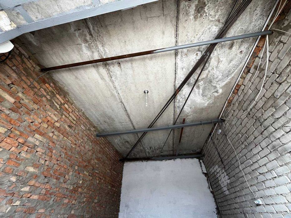 Продаю кам'яний гараж у Київському районі