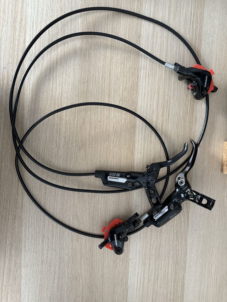 Komplet hamulców hydraulicznych SRAM DB5 (przód + tył) + nowe klocki