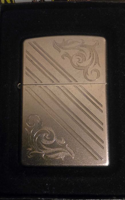 Isqueiros Zippo originais