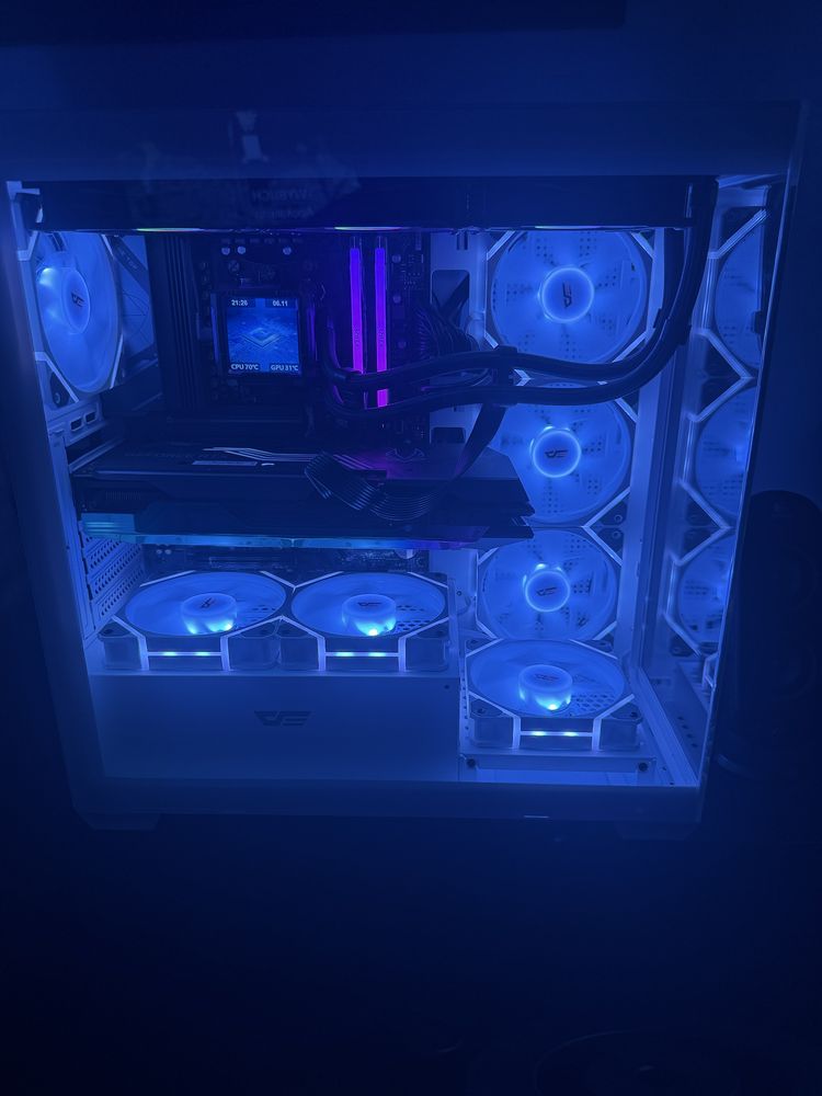 Pilnie sprzedam Ryzen 7 7700x 8x4.5 /RTX 3080/ ddr5 32gb/Lcd chlodz.