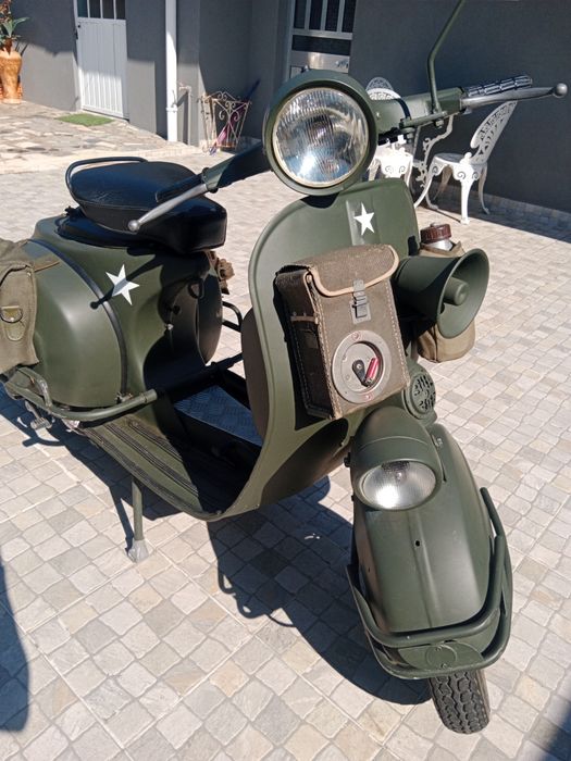 Vespa Rally 300 Verde
