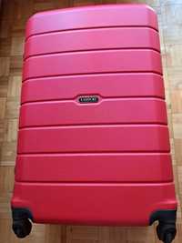 Nowa walizka firmy Lasocki