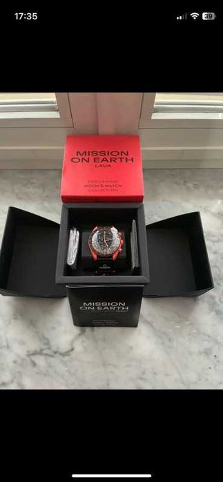 Omega x Swatch SO33O100 - Lava z Obsidian Style