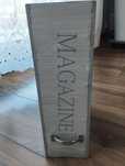 Gazetownik drewniany