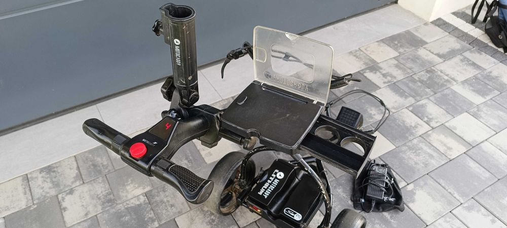 MotoCaddy S1 wózek golfowy elektryczny z baterią i ładowarką do golfa