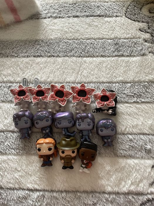 Фігурки по дивним дивам