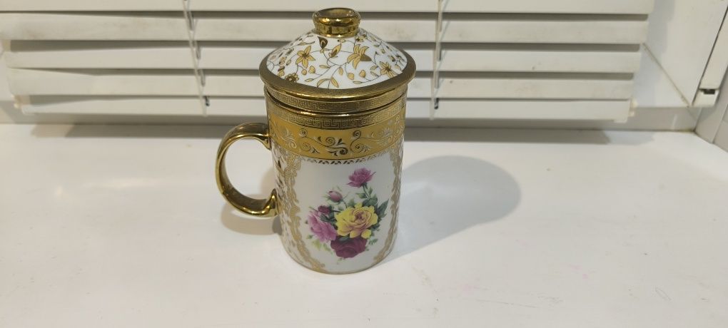 Продам чашки и стаканы